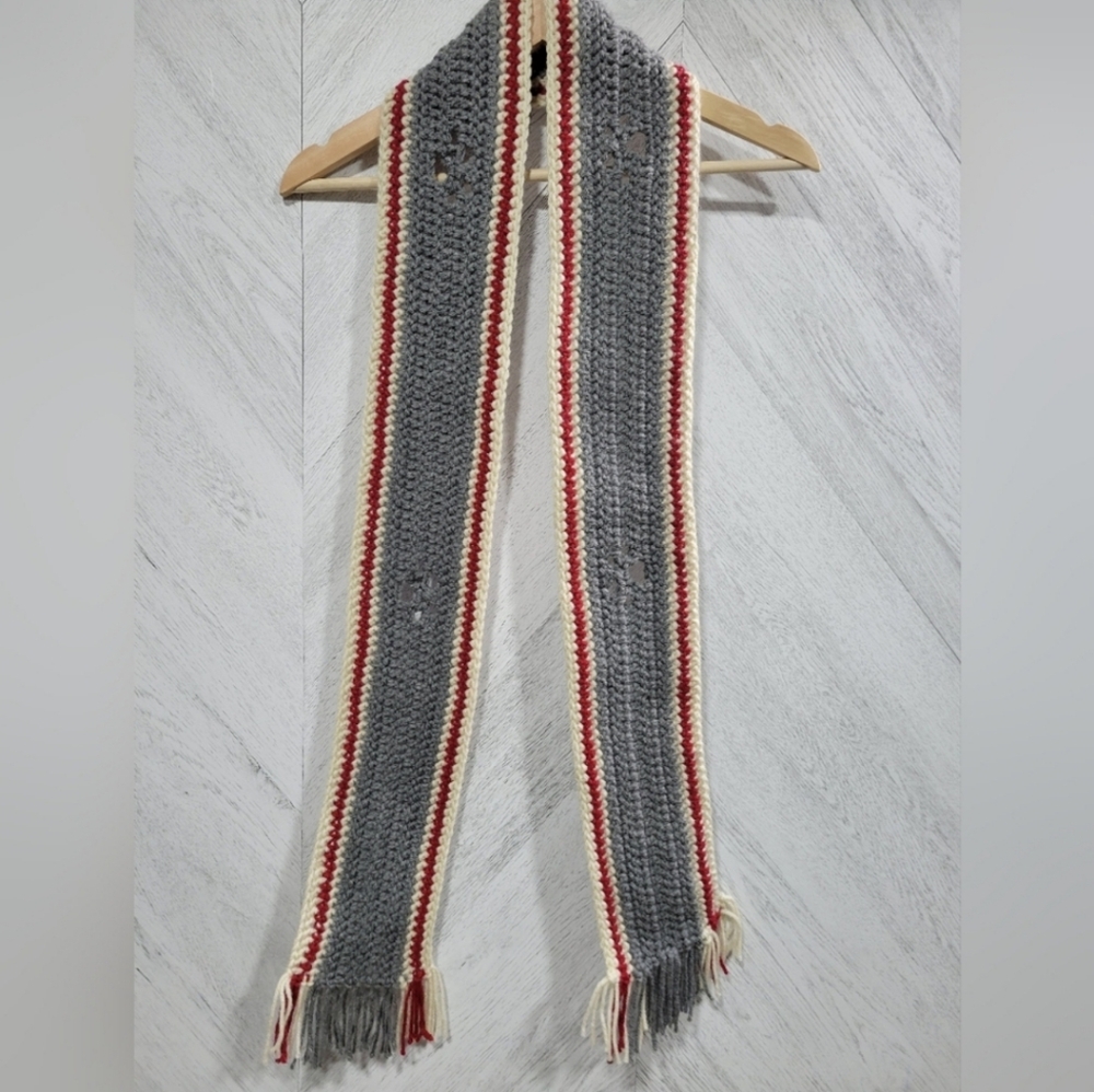Acrylic 4 Paw Scarf
